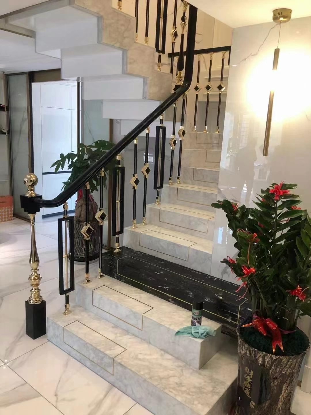 1637549900929995.jpg 1637549900929995.jpg